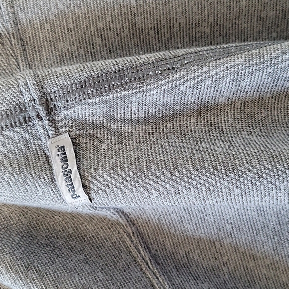 Patagonia Gray & White Striped Polartec Capilene Midweight Base Layer Pant - Picture 6 of 8